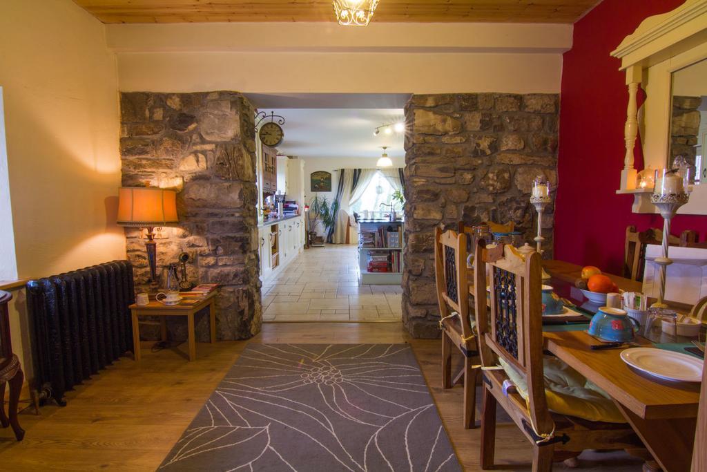 The Thatched Cottage B&B Claregalway Exterior photo